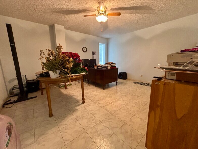 More Photos Of 5097 FM 1374 Rd, Huntsville Specialty For Sale