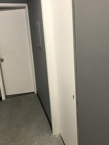 More Photos Of 55 N County Line Rd, Jackson Office For Lease