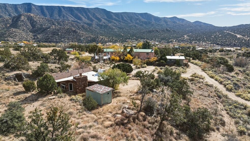 More Photos Of 24 Matisse Rd NE, Albuquerque Apartments For Sale