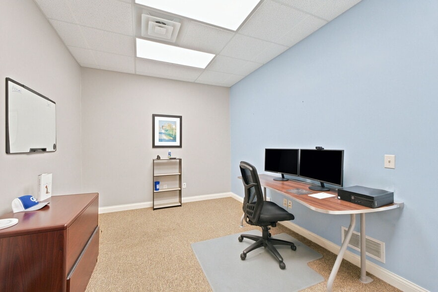 More Photos Of 9109 Stellhorn Crossing Blvd, Fort Wayne Office For Lease