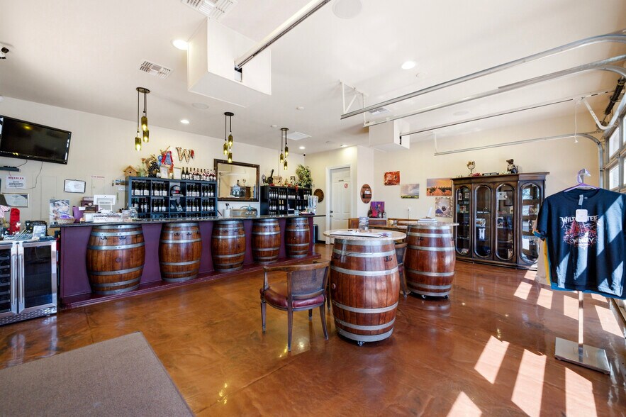 More Photos Of 6927 E Brooks Blvd, Kingman Winery Vineyard For Sale