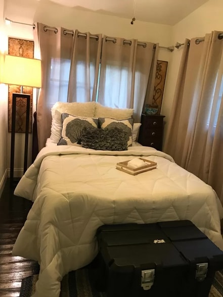 More Photos Of 1113 NW 5th Ave, Gainesville Specialty For Sale