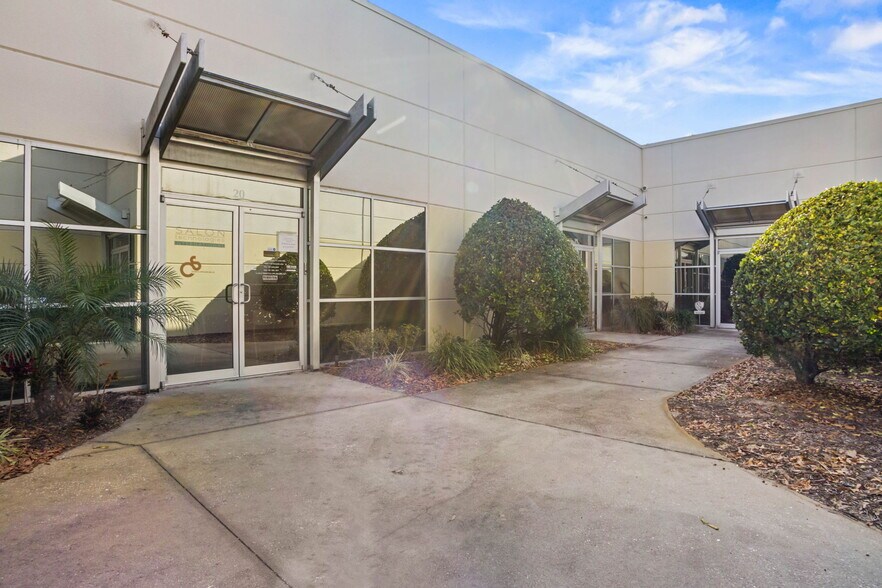 More Photos Of 8810 Commodity Cir, Orlando Showroom For Sale