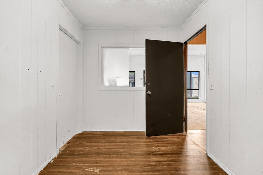 More Photos Of 3740 San Jose Pl, Jacksonville Office For Sale