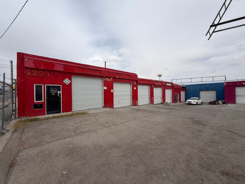 More Photos Of 4200 Dyer St, El Paso Freestanding For Sale