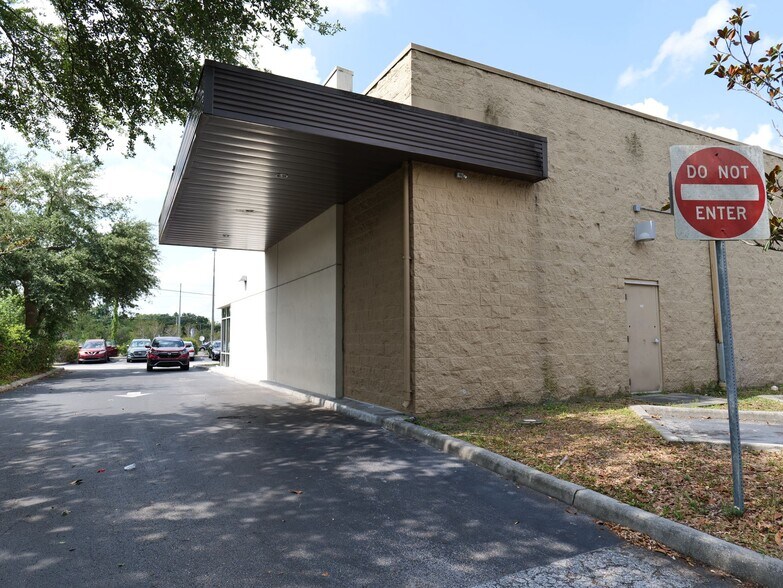 More Photos Of 7803 E Colonial Dr, Orlando Unknown For Lease