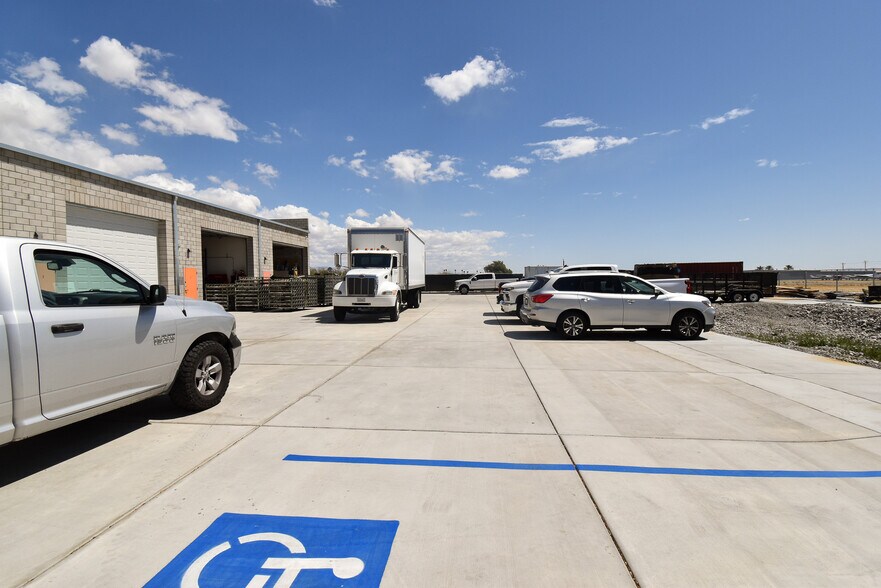 More Photos Of 79945 Country Club Dr, Bermuda Dunes Industrial For Sale