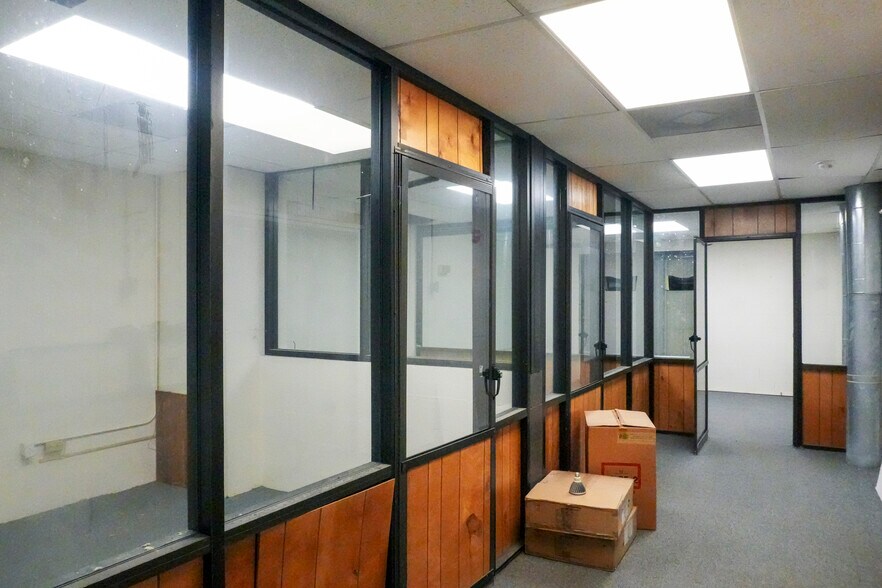 More Photos Of 3117 Cabaniss Pky, Corpus Christi Manufacturing For Lease