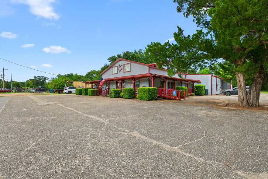 Primary Photo Of 22288 Pine St, Robertsdale Restaurant For Sale