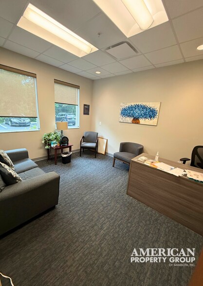 More Photos Of 5715 21st Ave W, Bradenton Medical For Sale
