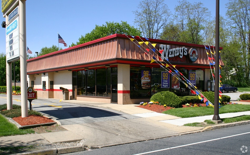 More Photos Of 2100 Red Lion Rd, Philadelphia Fast Food For Sale