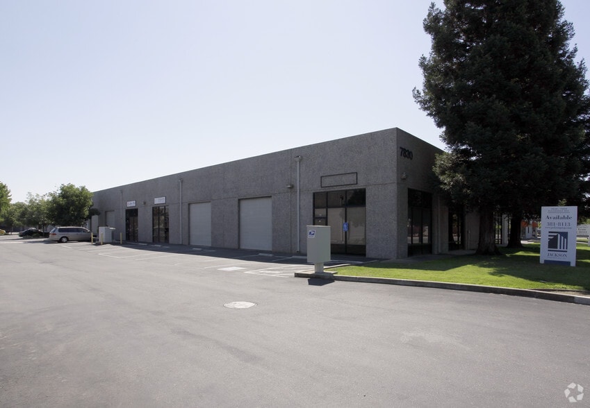 More Photos Of 7830 Cucamonga Ave, Sacramento Unknown For Lease