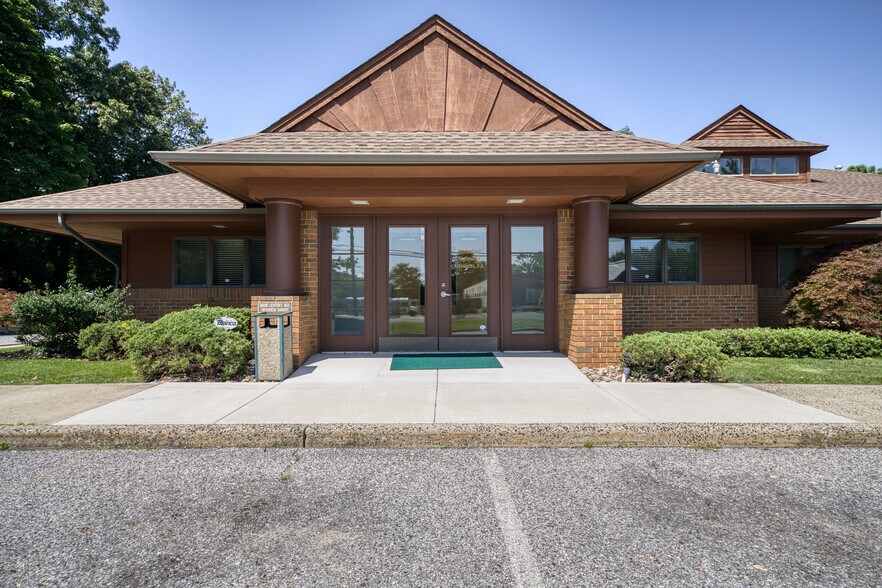 More Photos Of 70 Manheim Ave, Bridgeton Medical For Sale