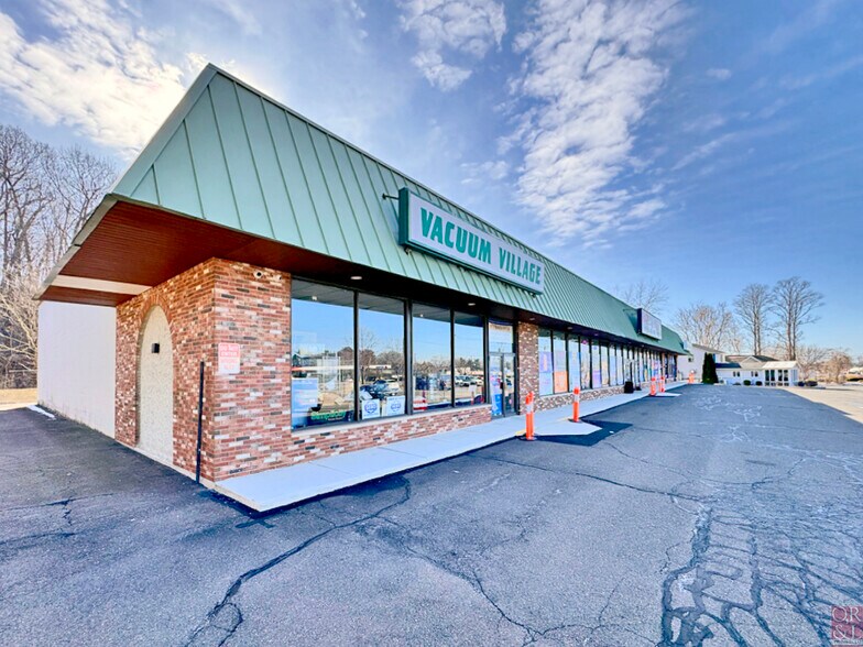 Primary Photo Of 2394-2418 Berlin Tpke, Newington Unknown For Lease