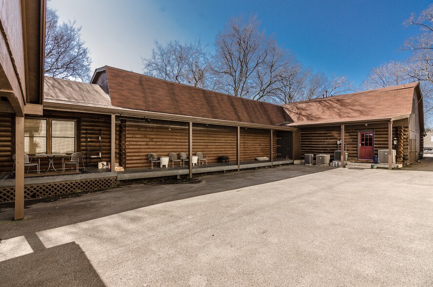 More Photos Of 2714 Westwood Dr, Nashville Office Residential For Lease