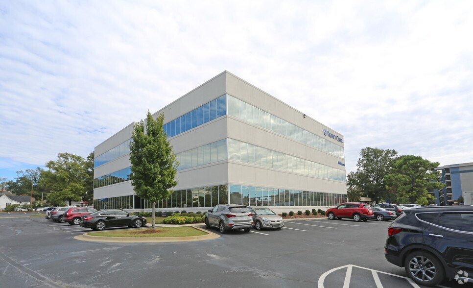 More Photos Of 400 Meridian St, Huntsville Office For Lease
