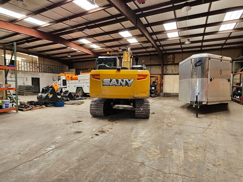 More Photos Of 5930 Paonia Ct, Colorado Springs Warehouse For Lease