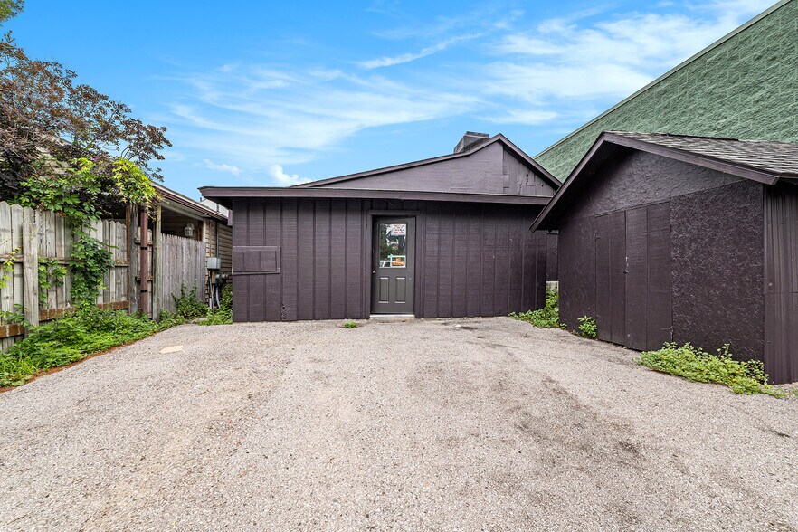 More Photos Of 135 River St, Elk Rapids Storefront Retail Office For Sale