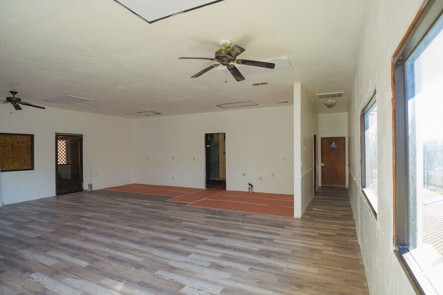 More Photos Of 2317 Blossom St, Dos Palos Restaurant For Sale