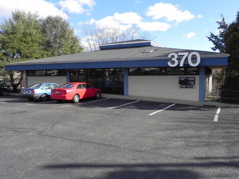 Primary Photo Of 370 Boston Post Rd, Orange Office For Lease
