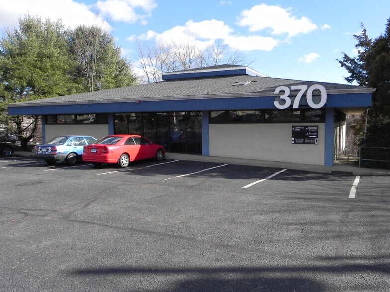 Primary Photo Of 370 Boston Post Rd, Orange Office For Lease
