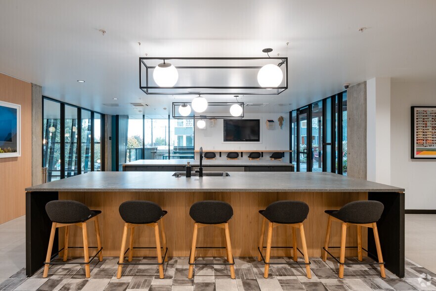 More Photos Of 2309 S Jackson St, Seattle Apartments For Lease