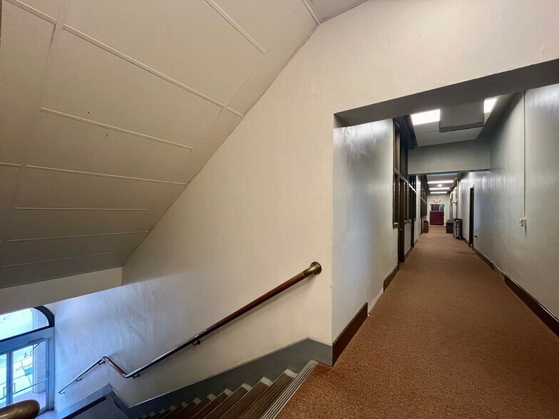 More Photos Of 230 W Grand Ave, Wisconsin Rapids General Retail For Sale