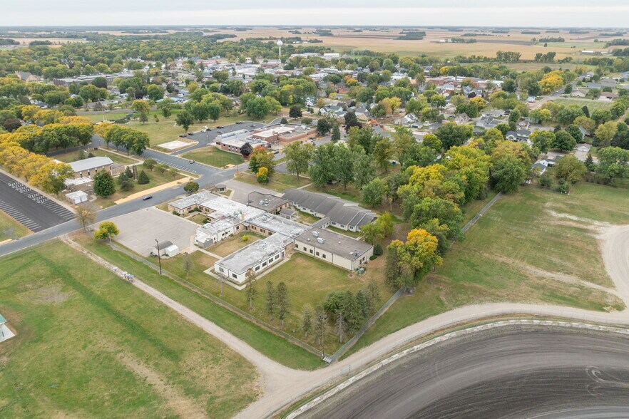 More Photos Of 411 7th Ave NW, Arlington Skilled Nursing Facility For Sale