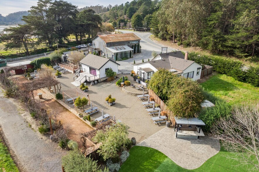 More Photos Of 12341 San Mateo Rd, Half Moon Bay Specialty For Lease
