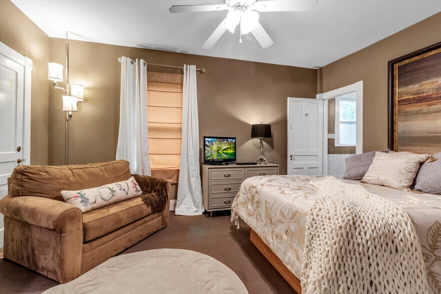 More Photos Of 5107 Langford Rd, North Collins Hospitality For Sale