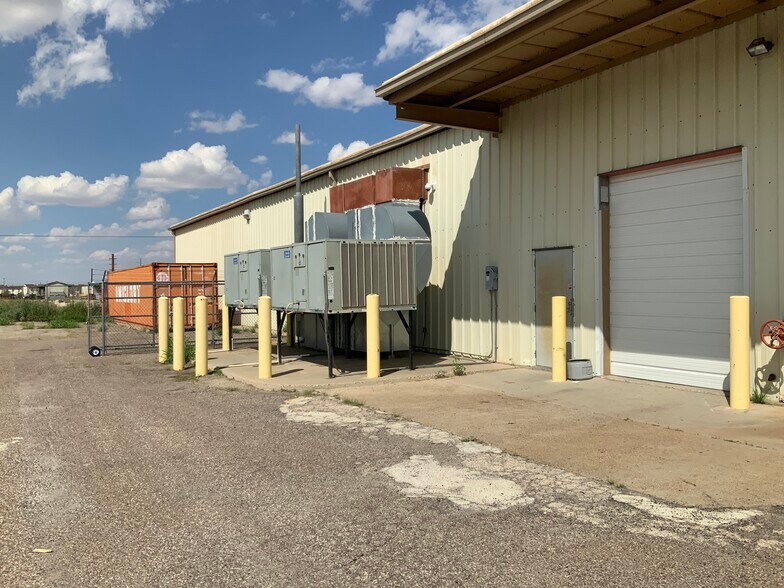 More Photos Of 2100 W Dickinson Blvd, Fort Stockton Freestanding For Sale