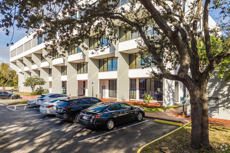 More Photos Of 840 SW 81st Ave, North Lauderdale Office For Lease