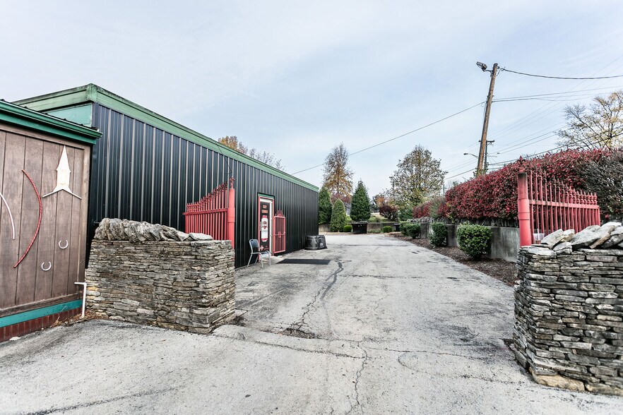 More Photos Of 4950 KY-52, Loretto Restaurant For Sale