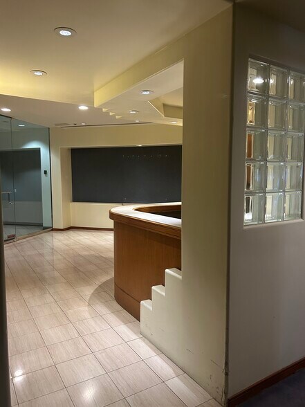 More Photos Of 410 Atkinson Dr, Honolulu Hotel For Lease