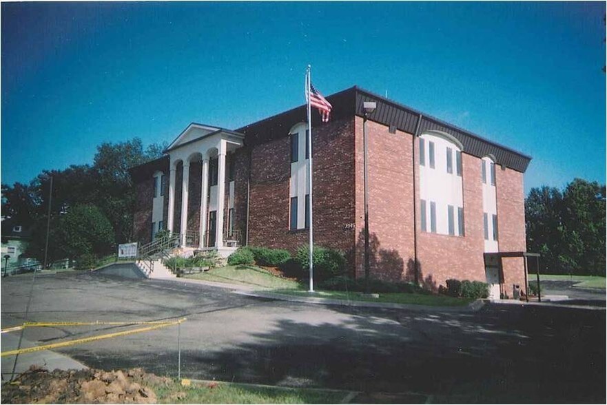 More Photos Of 3545 SW 6th St, Topeka Office For Sale