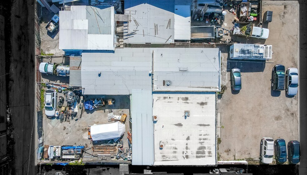 More Photos Of 629-633 W 5th Ave, Escondido Light Manufacturing For Sale