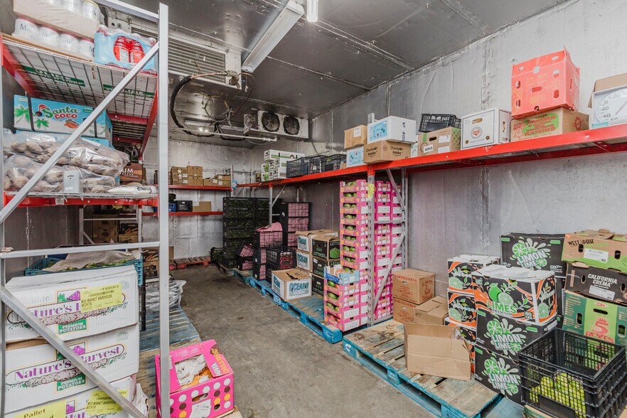 More Photos Of 925 E 19th St, Wichita Warehouse For Sale