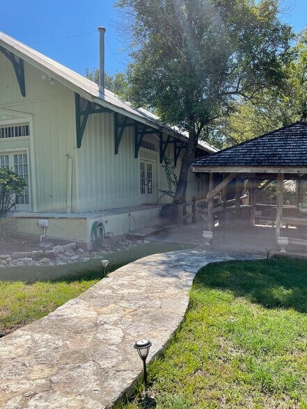 More Photos Of 9385 Interstate 35 Frontage Rd, New Braunfels Land For Sale