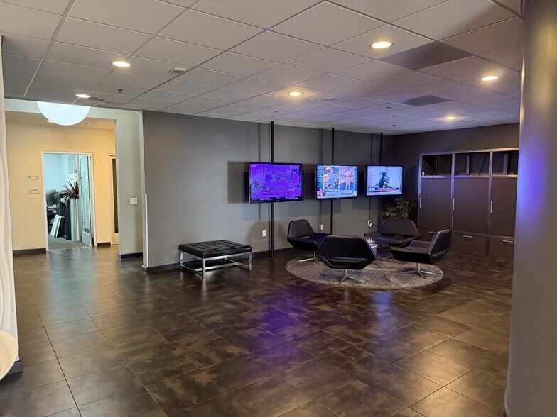 More Photos Of 1382 Valencia Ave, Tustin Research And Development For Sale