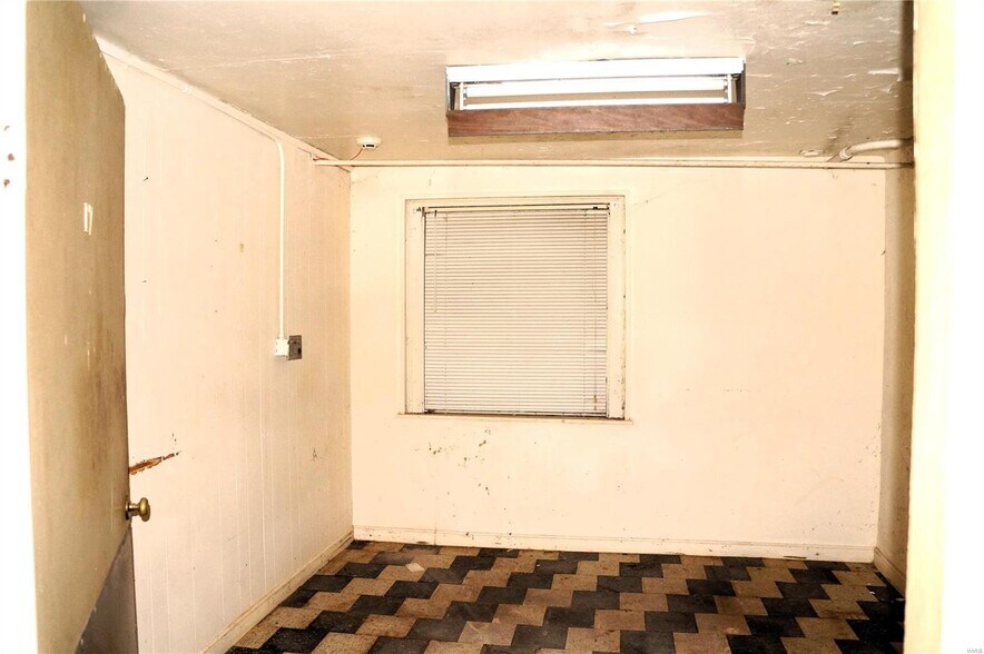 More Photos Of 919 S Jackson St, Kennett Assisted Living For Sale