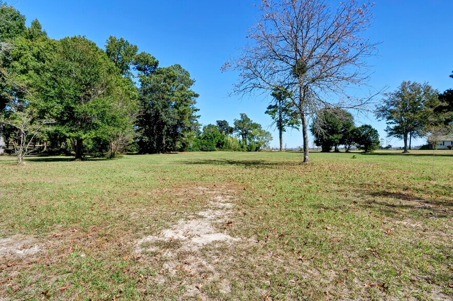More Photos Of 102 Riverview Dr, Leland Land For Sale