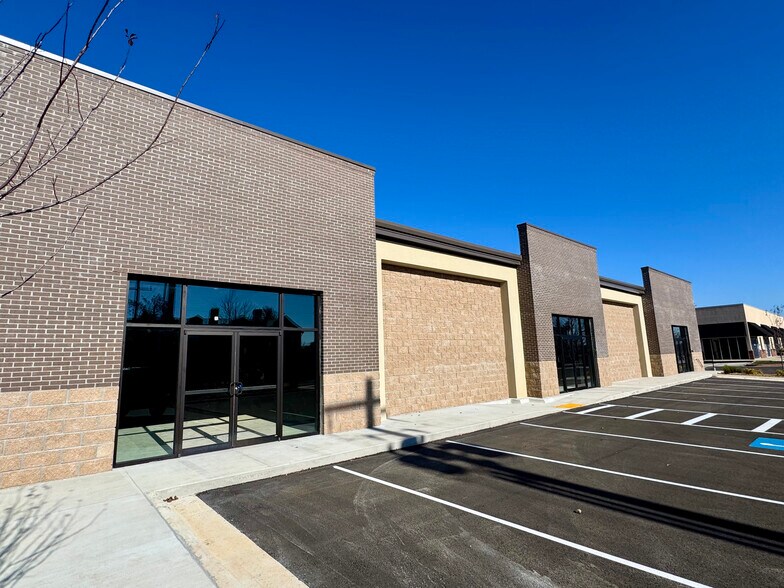 More Photos Of 1496 Chester Ave, Springdale General Retail For Lease