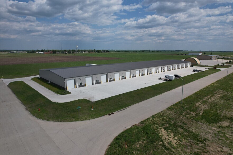Primary Photo Of 1311 NW Laurel St, Elkhart Truck Terminal For Lease