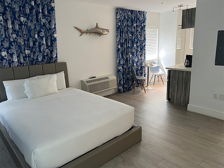 More Photos Of 8320 Harding Ave, Miami Beach Apartments For Sale