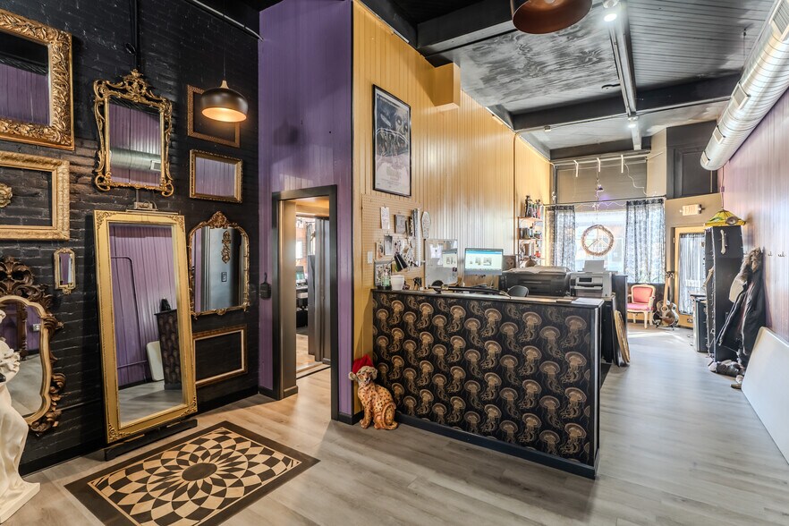 More Photos Of 46-54 Union St, Easthampton Storefront Retail Residential For Lease