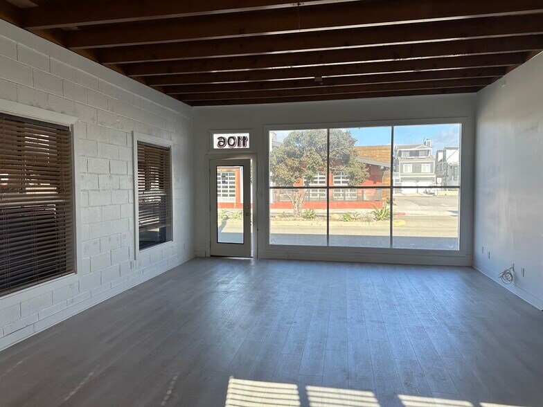 More Photos Of 1104-1106 S Seaward Ave, Ventura Storefront For Lease