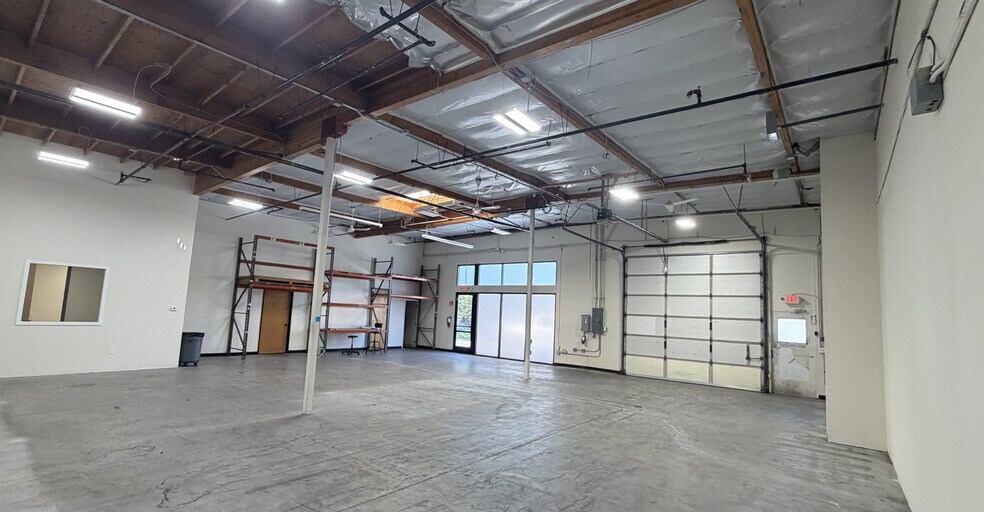 More Photos Of 6145-6167 State Farm Dr, Rohnert Park Research And Development For Lease
