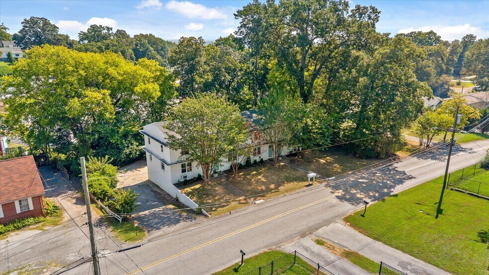 More Photos Of 1026 Greenslake Rd, East Ridge Apartments For Sale