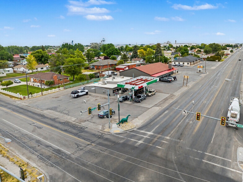 More Photos Of 9 E Ellis St, Paul Convenience Store For Sale