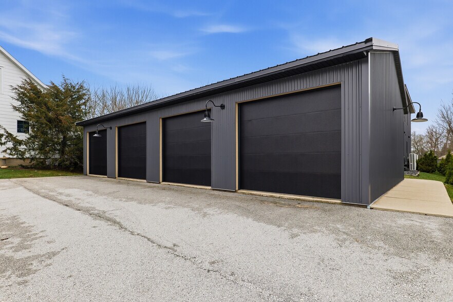 More Photos Of 171 E Rhine St, Elkhart Lake Apartments For Sale